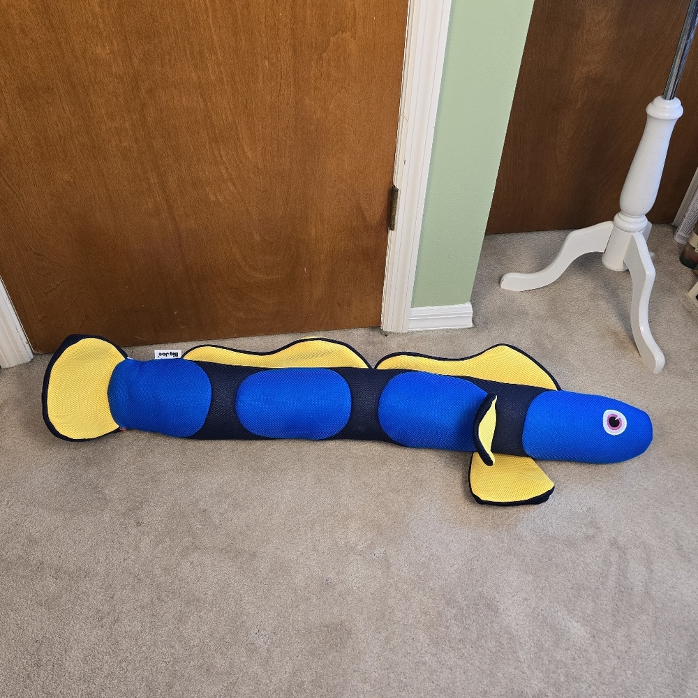 Pool Petz -Big Joe Pool Toy- Blue Yellow Clown Fish - Water Noodle - Squirt Toy